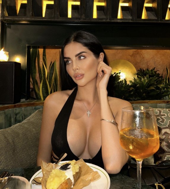 selcukluescortlaura Sıcacık Teni İle Harikalar Yaratan Konya Selçuklu Escort Laura